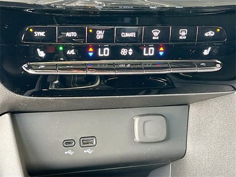 New 2026 Buick Encore GX Avenir w/ Avenir Technology Package image 11