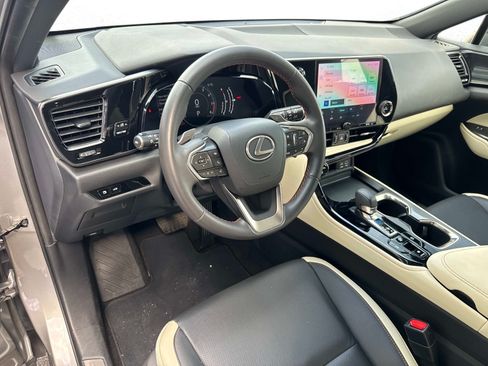 Used 2024 Lexus NX 250 FWD w/ Towing Package (2000 Lbs) image 22