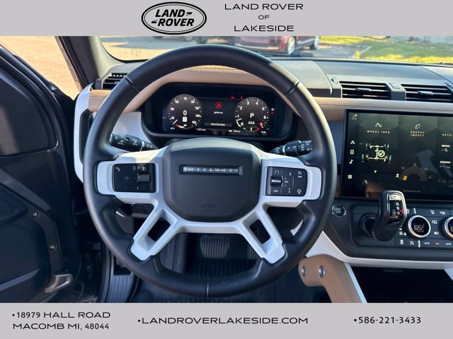 Used 2026 Land Rover Defender 110 X-Dynamic SE AWD/4WD image 16