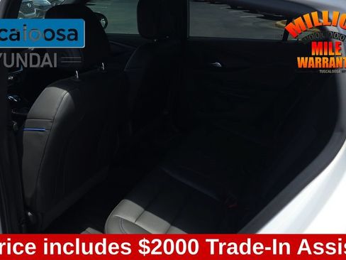 Used 2024 Buick Envista Sport Touring w/ Convenience II Package FWD image 24