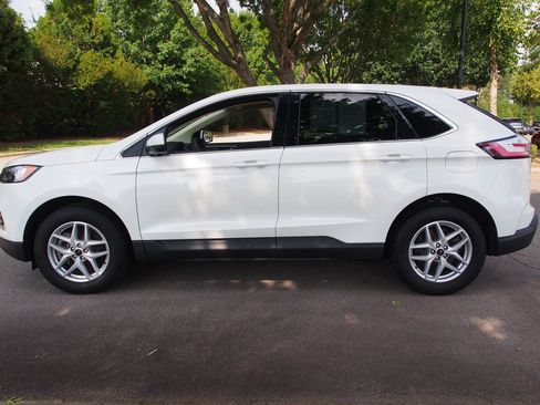 Used 2024 Ford Edge SEL w/ Convenience Package AWD/4WD image 4