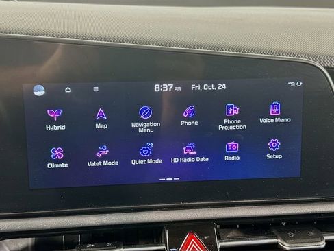 Used 2023 Kia Niro SX Touring image 24