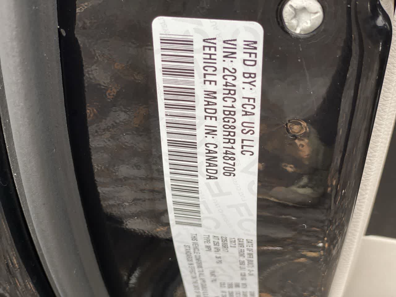 Used 2024 Chrysler Pacifica Touring-L FWD image 29