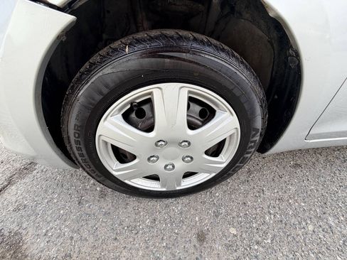 Used 2009 Toyota Yaris Sedan FWD image 45