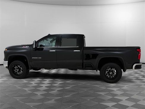 Used 2024 Chevrolet Silverado 2500 LTZ w/ LTZ Premium Package image 6