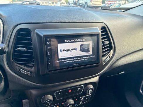 Used 2020 Jeep Compass Limited AWD/4WD image 14