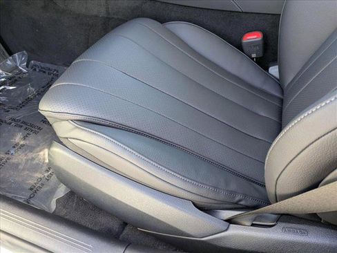 New 2025 Mercedes-Benz E 450 4MATIC All-Terrain Wagon image 4