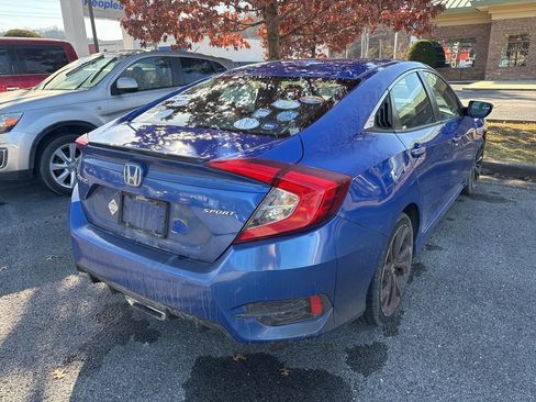 Used 2019 Honda Civic Sport image 5