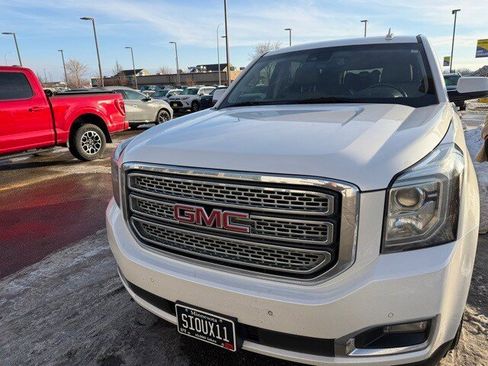 Used 2018 GMC Yukon SLT image 4