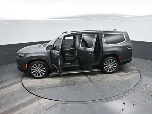 Used 2022 Jeep Grand Wagoneer Series II w/ Convenience Group III image 43