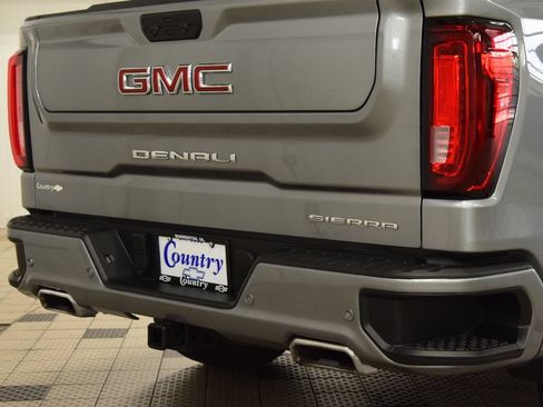 Used 2025 GMC Sierra 1500 Denali w/ Denali Reserve Package AWD/4WD image 22