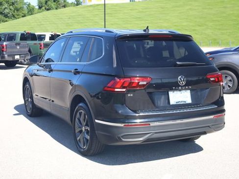 Used 2023 Volkswagen Tiguan SE FWD image 6