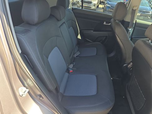 Used 2014 Kia Sportage LX FWD image 11