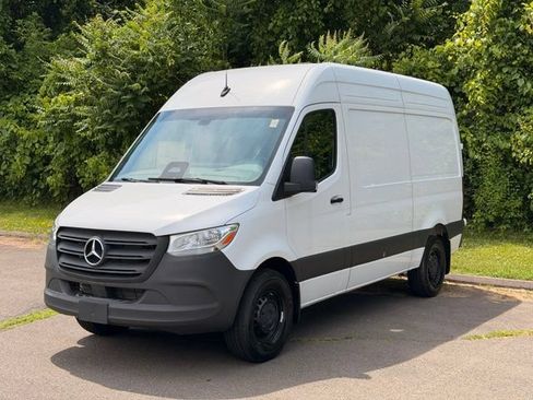 New 2025 Mercedes-Benz Sprinter 2500 image 3