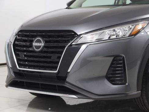 Used 2024 Nissan Kicks S FWD image 41