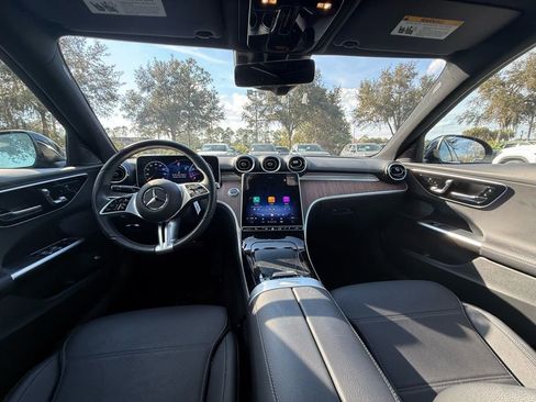 Used 2025 Mercedes-Benz C 300 Sedan image 20