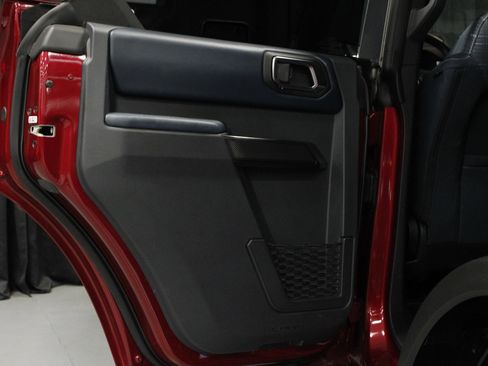 Used 2025 Ford Bronco Heritage Edition AWD/4WD image 13