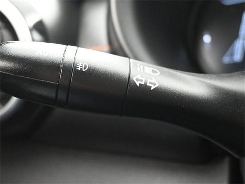 Used 2023 Nissan Kicks SR w/ SR Premium Package image 25