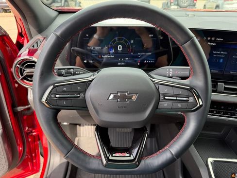 Used 2025 Chevrolet Equinox RS w/ Safety and Technology Package FWD image 14