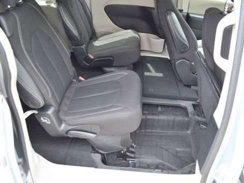 Used 2023 Chrysler Voyager LX FWD image 35