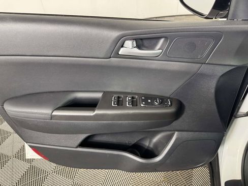 Used 2021 Kia Sportage S FWD image 18