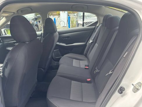 Used 2025 Nissan Sentra SV FWD image 19