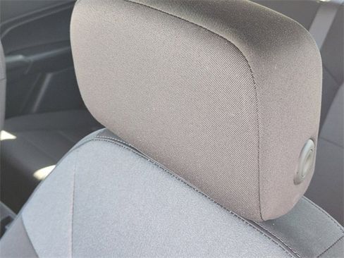 New 2025 Chevrolet Colorado W/T image 12