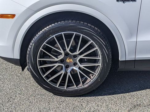 Used 2019 Porsche Cayenne E-Hybrid AWD/4WD image 24