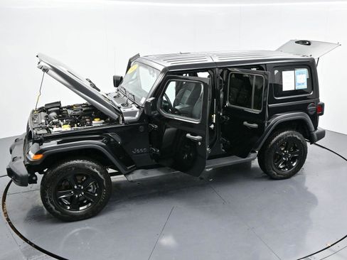Used 2022 Jeep Wrangler Unlimited Sahara image 41