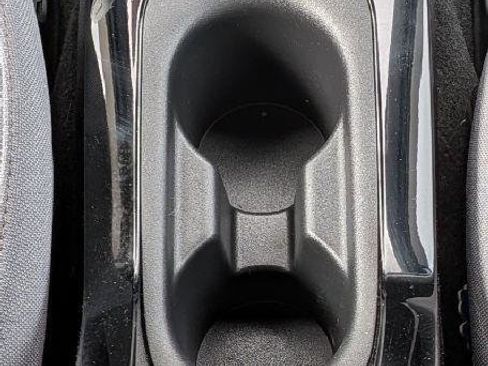 Used 2022 Toyota Corolla SE FWD image 18