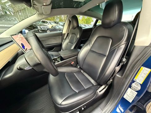 Used 2019 Tesla Model 3 Standard Range Plus image 11