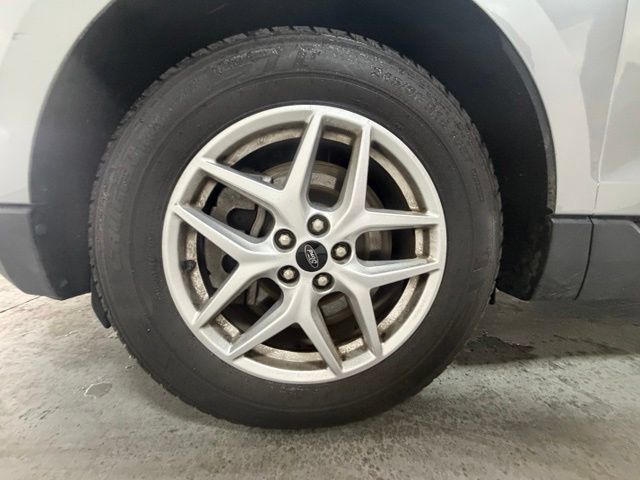 Used 2024 Ford Edge SEL AWD/4WD image 12