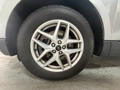 Used 2024 Ford Edge SEL AWD/4WD image 12