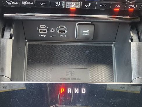 Used 2025 Jeep Grand Cherokee Laredo X w/ Luxury Tech Group I RWD image 23
