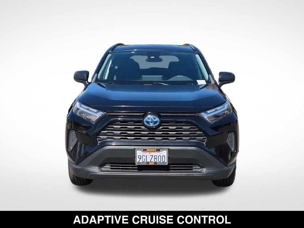 Used 2023 Toyota RAV4 LE AWD/4WD image 4