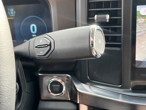 New 2025 Ford F250 Lariat w/ Black Appearance Package image 10