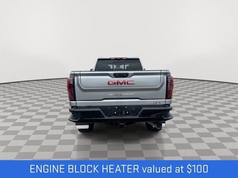 Used 2026 GMC Sierra 2500 AT4X image 9