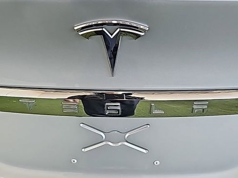 Used 2016 Tesla Model X P90D image 41