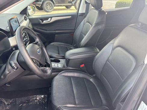 Used 2022 Ford Escape SEL image 29