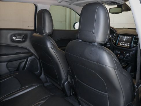 Used 2018 Jeep Compass Limited w/ Safe & Security Group AWD/4WD image 42