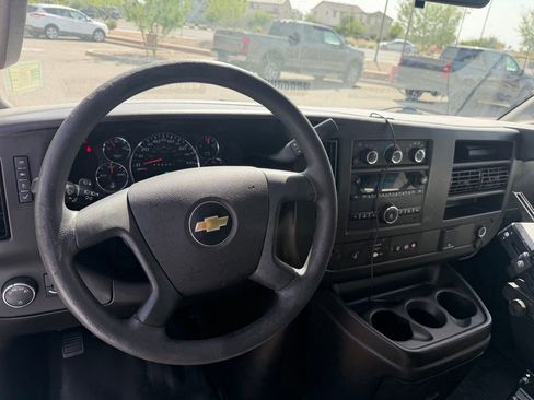 Used 2020 Chevrolet Express 2500 RWD image 19