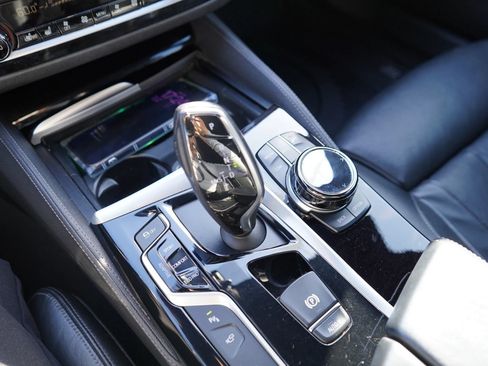 Used 2018 BMW M550i xDrive AWD/4WD image 13