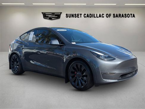 Used 2022 Tesla Model Y Performance image 1