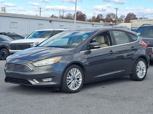 Used 2017 Ford Focus Titanium image 1