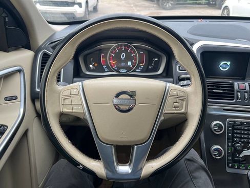 Used 2015 Volvo XC60 T5 Platinum image 19