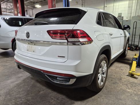 Used 2020 Volkswagen Atlas Cross Sport S image 17