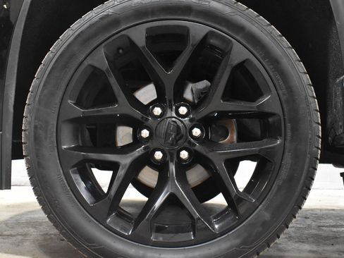 Used 2019 Cadillac Escalade Premium Luxury image 35