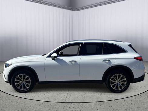 Used 2025 Mercedes-Benz GLC 300 image 3