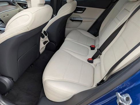 Certified 2026 Mercedes-Benz GLC 300 image 15