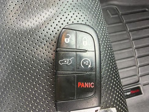 Used 2015 Jeep Grand Cherokee High Altitude AWD/4WD image 15